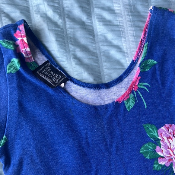 Vintage Timely Trends Dress - Picture 2 of 3